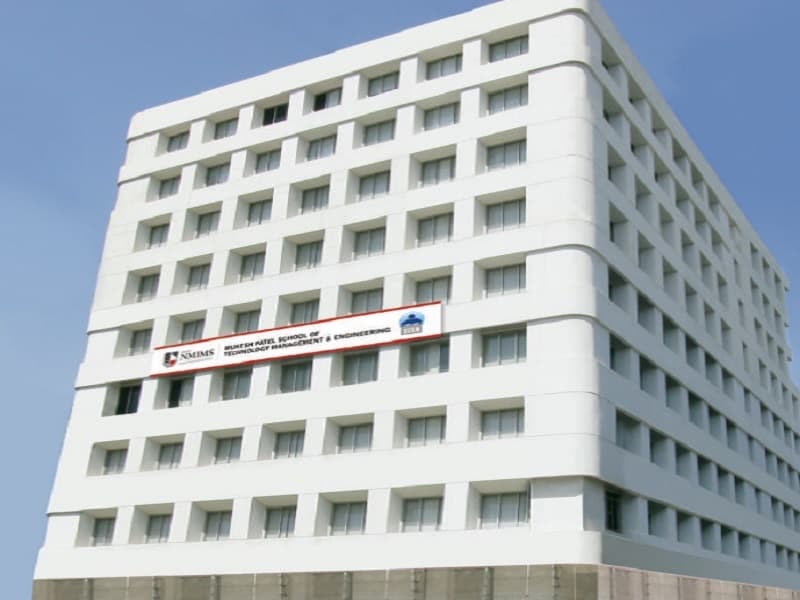NMIMS Kirit P. Mehta School of Law - [KPMSOL] Cover