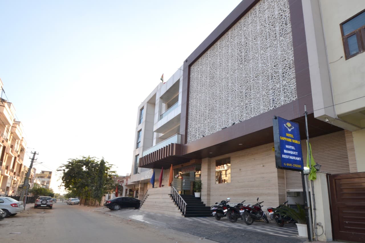 Kartavyaa Institute Of Hotel Management - [KIHM] Cover