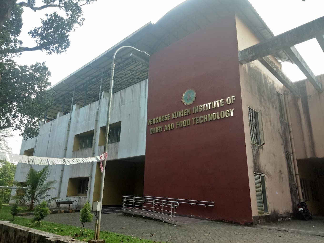 Verghese Kurien Institute of Dairy and Food Technology Cover