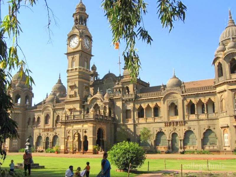 Rizvi College of Arts Science and Commerce Cover