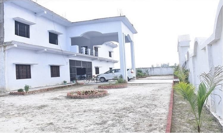Shri Chintamani Smarak Law College