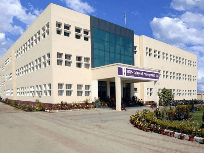 KIPM College of Management Cover