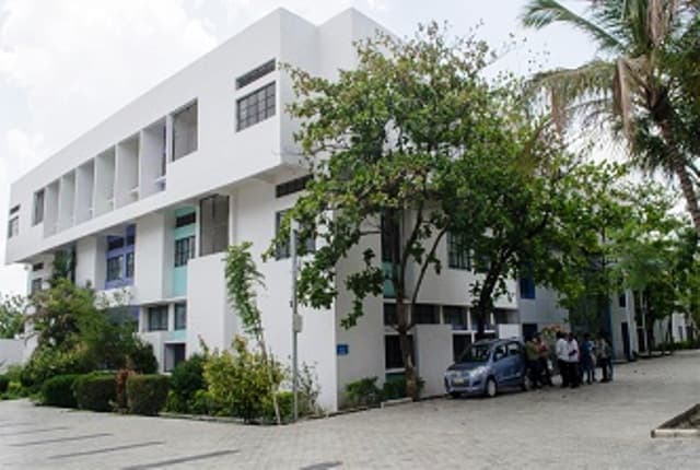 Shri Gulabrao Deokar College of Pharmacy Cover