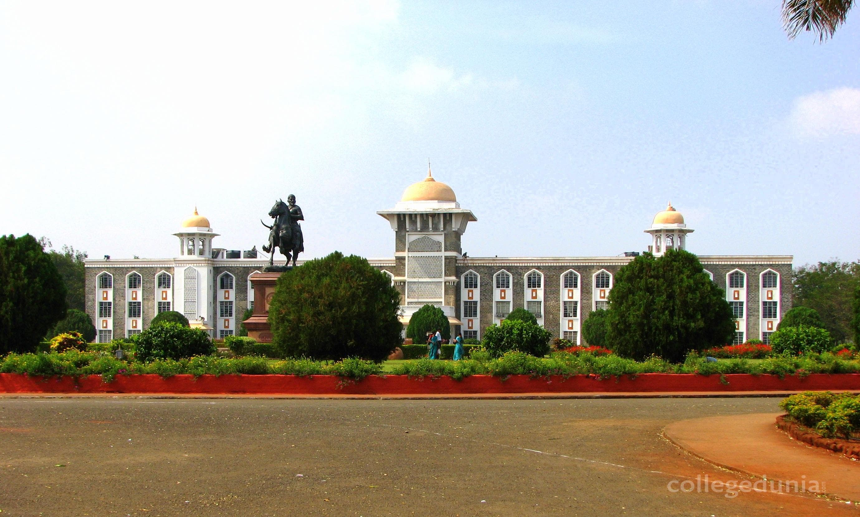 Balwant College Cover